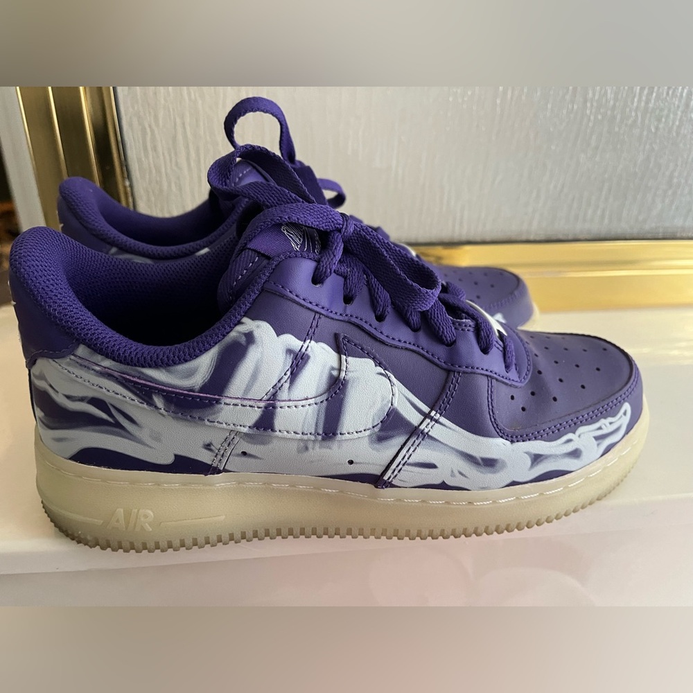 Like new purple Phantom Halloween Air Force 1 (AF1)